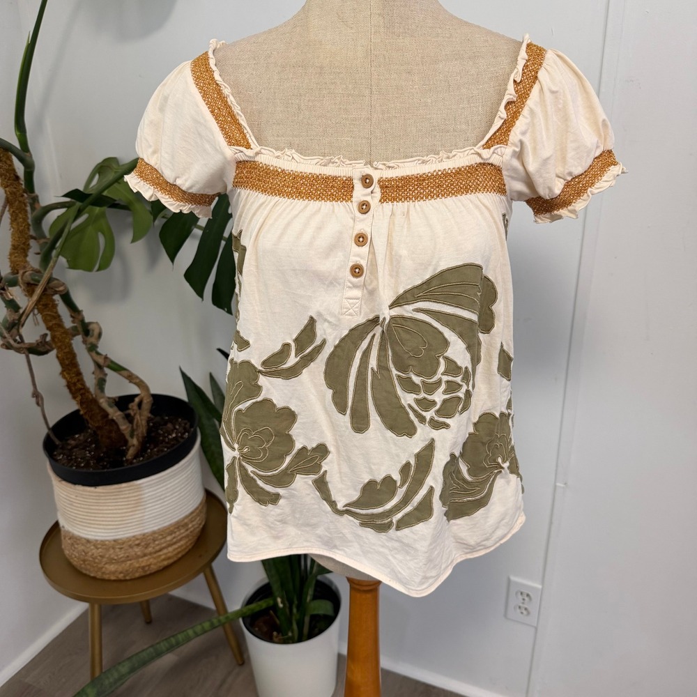 Ric Rac Floral Applique Peasant Top Women XS Cream Olive Boho Smocked Blouse